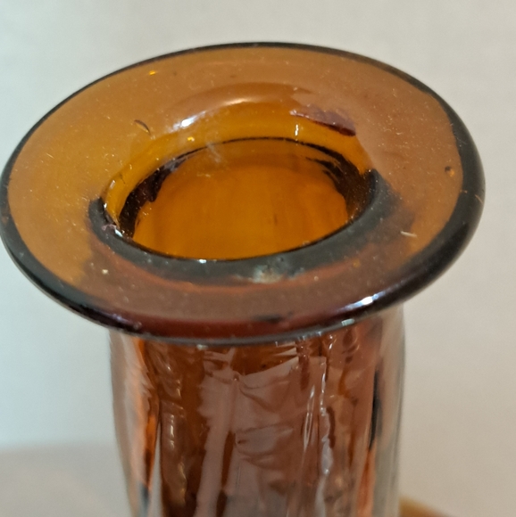 Large Amethyst Glass Decanter/Genie Bottle - Picture 5 of 6